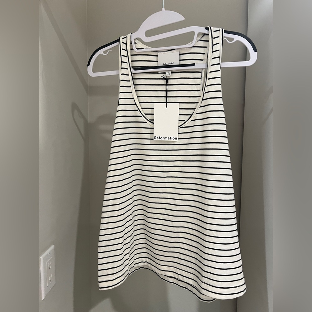 Reformation Avery Tank | NWT | M